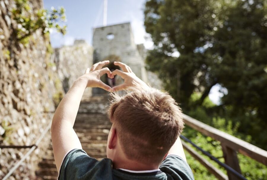 Isle of Wight: Carisbrooke Castle Entry Ticket - Charles I’s room and the castle’s most human story