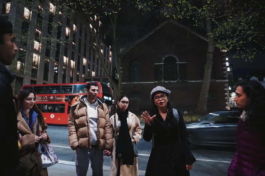 Jack The Ripper Tour: Interactive Tour London - Walking into Jack the Ripper’s Whitechapel