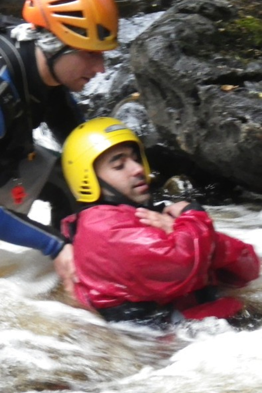 Join Splash White Water Rafting Canyoning Tour - A 20-minute ride from Aberfeldy to the canyon