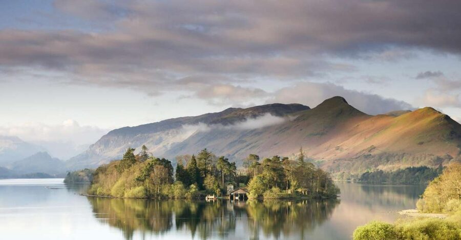 Lake District: 3-Day Small Group Tour from Manchester - Keswick gives you two useful nights
