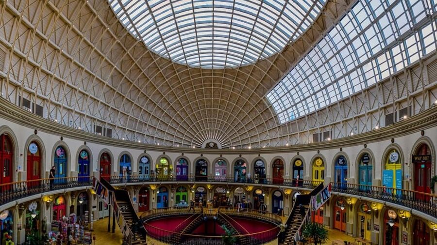 Leeds: City Walking Tour & Exploration Game - Who will enjoy the Quest most
