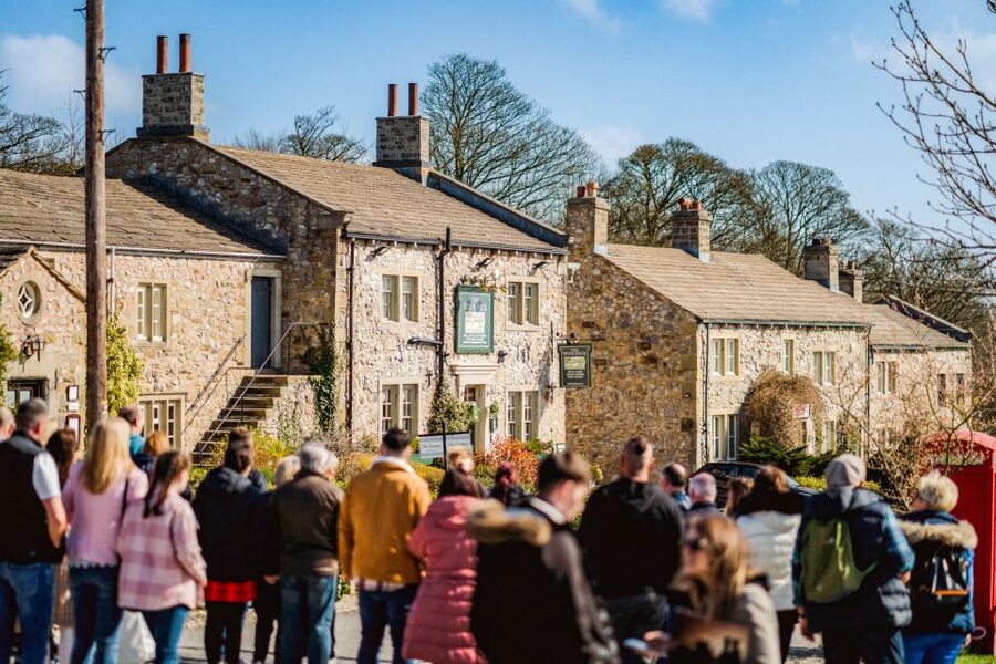 Leeds: Emmerdale Village Set Guided Tour - Accessibility and the 1.5-hour format