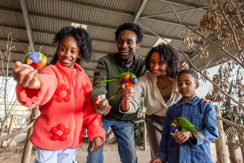 Leicestershire: Twycross Zoo Entry Ticket - Seeing hundreds of animals across 100 acres