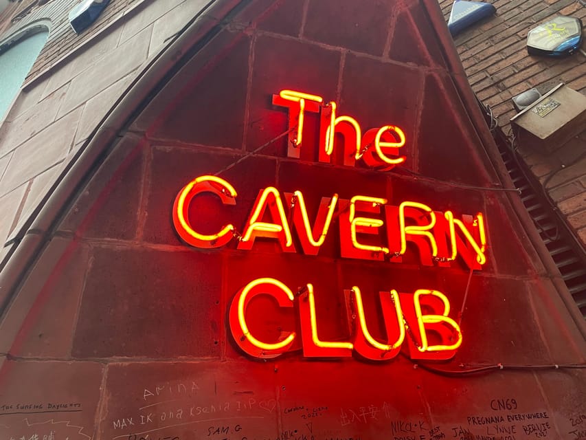 Liverpool: 2-hour Best of the Beatles Highlights Taxi Tour - Starting at A Case History by John King
