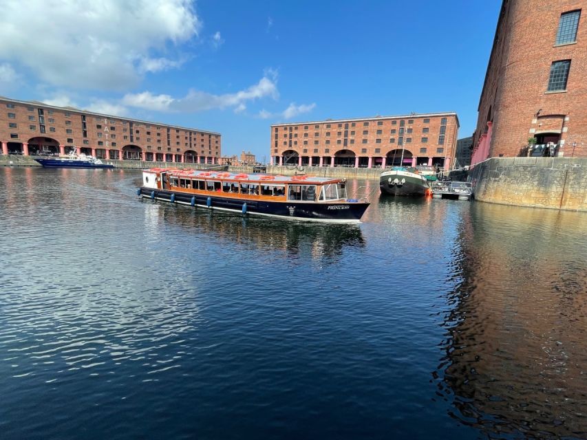 Liverpool: Albert Docks Sightseeing Cruise with Commentary - Key points at a glance