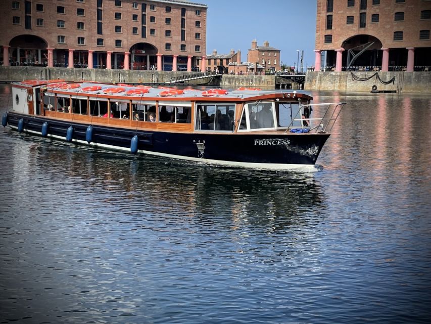 Liverpool: Albert Docks Sightseeing Cruise with Commentary - Music, drinks, and the practical comfort of Princess