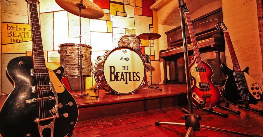 Liverpool and The Beatles Day Tour from London - The Beatles Story Exhibition in 105 minutes