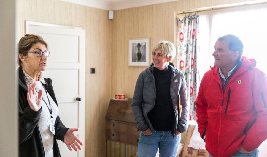 Liverpool: Beatles Childhood Homes Private Taxi Tour - Entering John Lennon’s Mendips