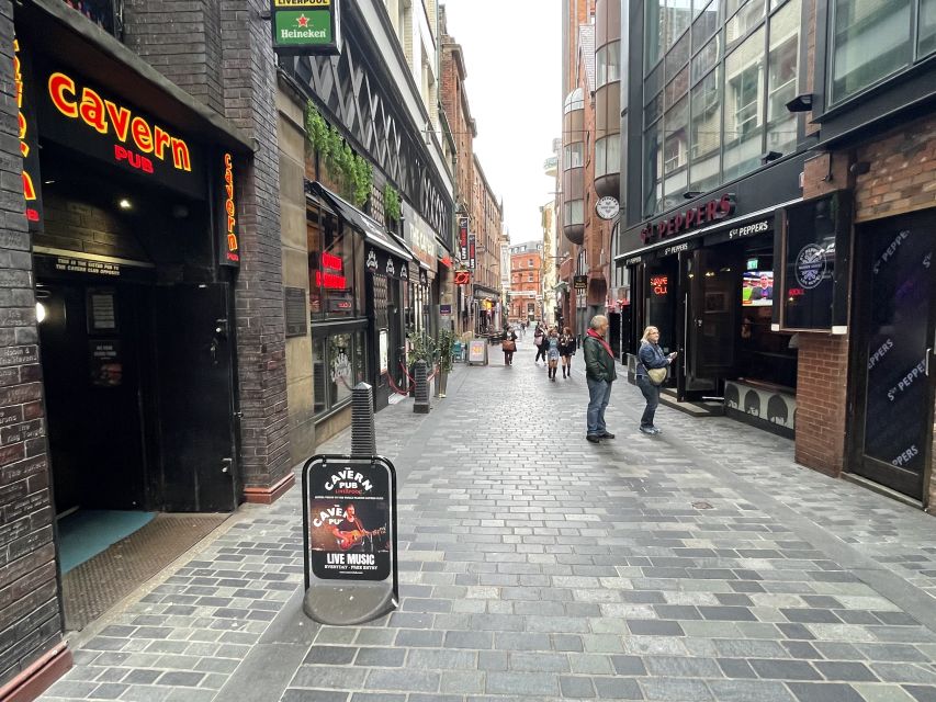 Liverpool: Beatles Highlights Walking Tour - Key points at a glance