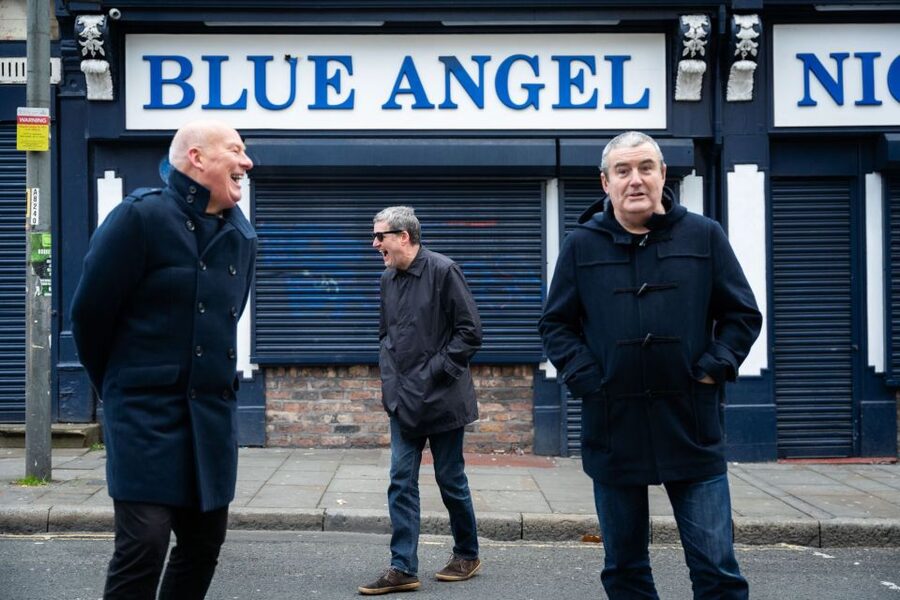 Liverpool: Music Icons Tour with 90s band 'The Farm' - Ending in a pub linked to the guide