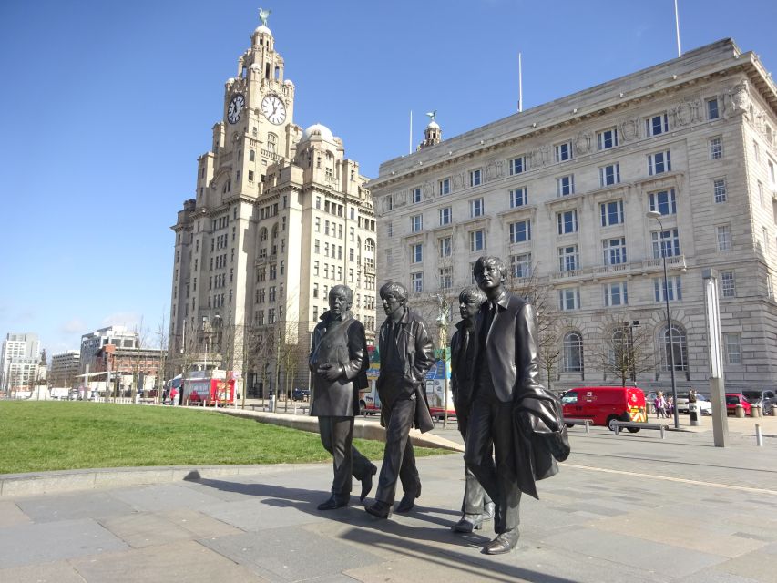 Liverpool: Private Beatles Tour - Vehicle expectations and comfort