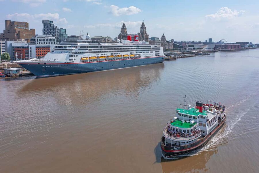 Liverpool: Sightseeing River Cruise on the Mersey River - Accessibility and comfort on the Mersey