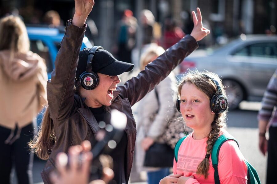 Liverpool: Silent Disco Adventure Tour - Rain does not cancel the party