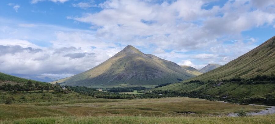 Loch Lomond and The Highlands Day Tour - The Scottish Highlands in a short guided introduction