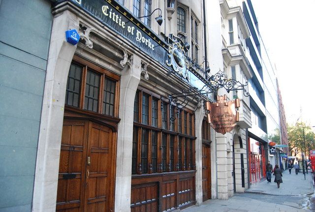 London: 2-Hour Historic Pub Tour - The pub stops and what makes them worthwhile