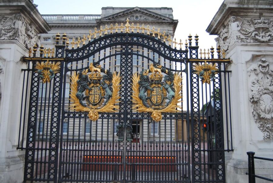 London: 3-Hours Private Walking Tour - Whitehall, Banqueting House, and Downing Street