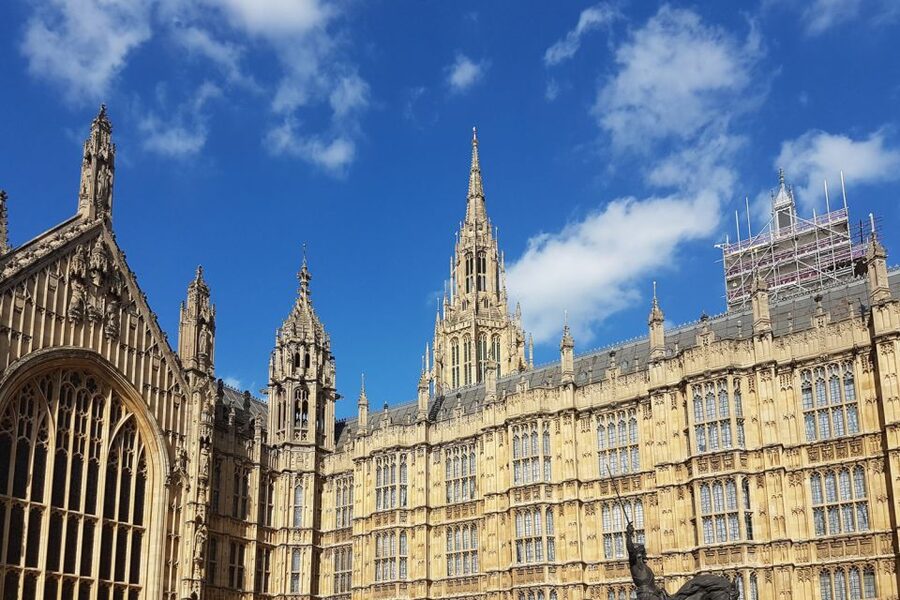 London: 30 London Sights Guided Walking Tour - Starting at the Ritz and crossing Green Park