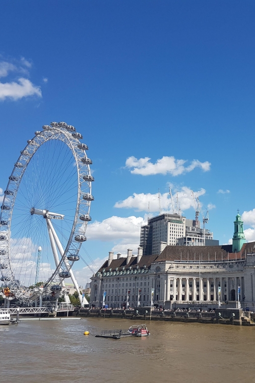 London: 30 Top City Sights Guided Group Walking Tour - Why this route works for a first day in London