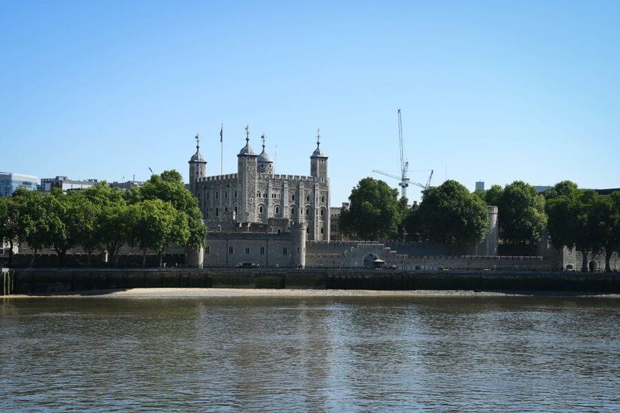 London: 30 Top Sights and Churchill War Rooms Tour - Westminster Abbey and Parliament Square