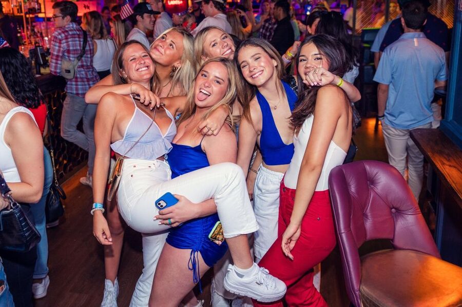 London: 4 Soho Nightclubs Crawl - Dress code, ID, and getting through the doors