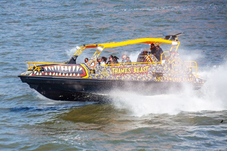 London: 40-Minute Thames Beast Jetboat Tour - What the $77 price buys you