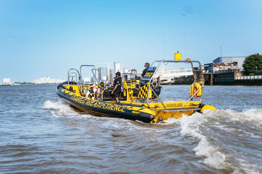 London: 45-Minute Speedboat Sightseeing Tour - Why this Thames ride is more than a standard cruise