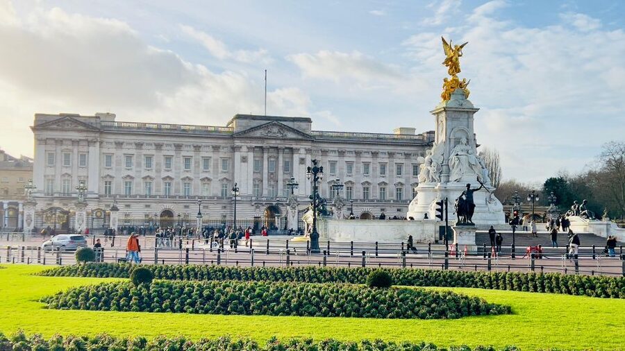 London: 5-Hour Private Tour with Pickup - Price and value for a group of four