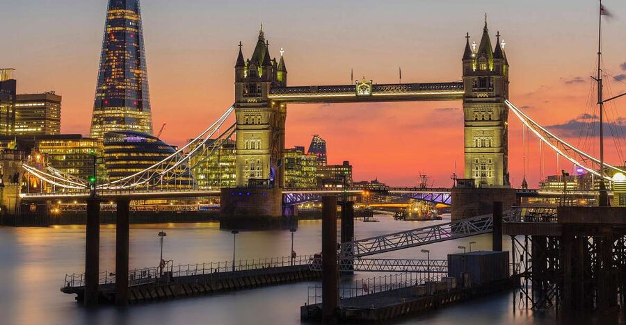 London: 5-Hour Private Tour with Pickup - Pickup, vehicle, and the private format