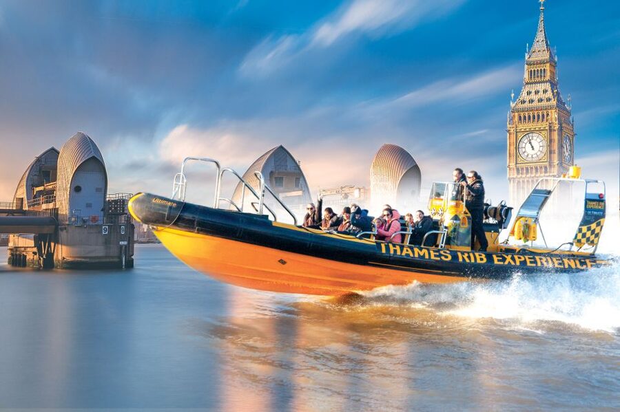 London: 70-Minute Thames Barrier Speedboat Tour - Choosing between Embankment Pier and Westminster Pier