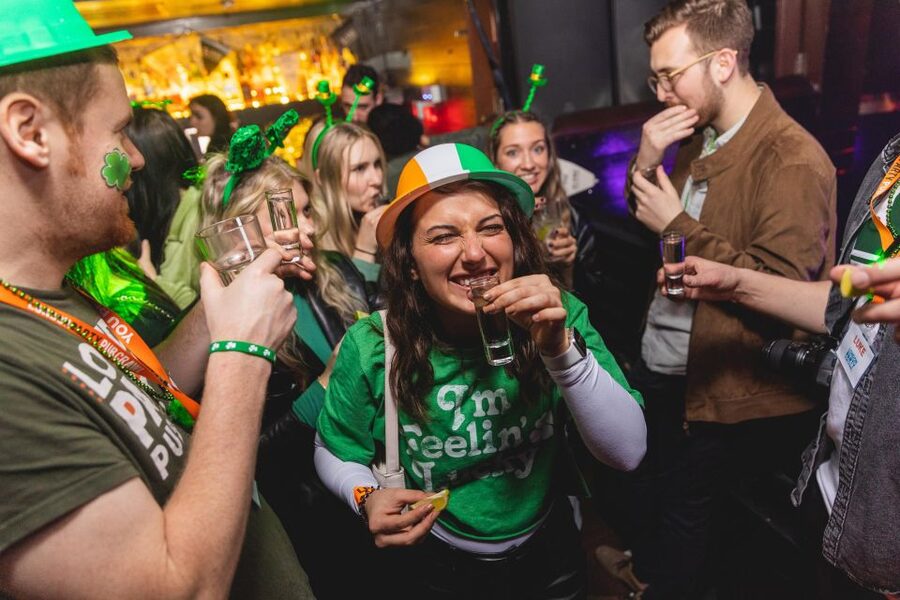 London: Bar and Club Crawl to 5 Central London Venues - Meeting at Zoo Bar