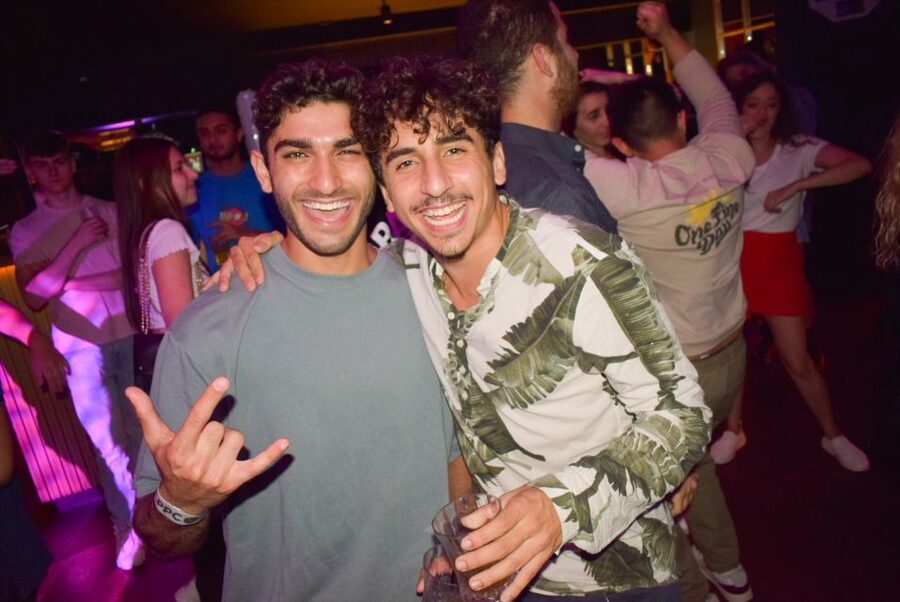 London: Bar and Club Crawl to 5 Central London Venues - Soho and the Later Clubs