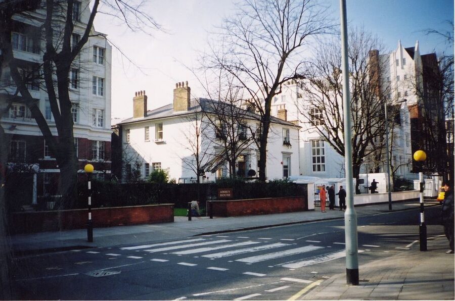 London: Beatles In My Life Walking Tour with Richard Porter - Beatles homes, marriages, and everyday London