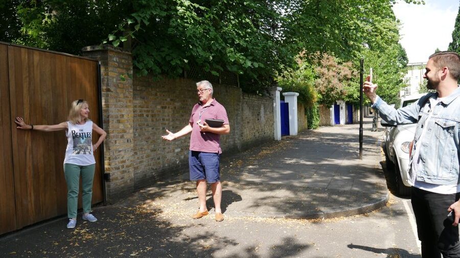 London: Beatles Tour by Black Taxi - Homes, studios, and the Beatles at work