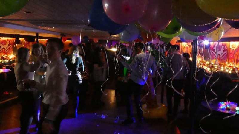 London: Boat Show Comedy Club Experience - Who will get the most from this night