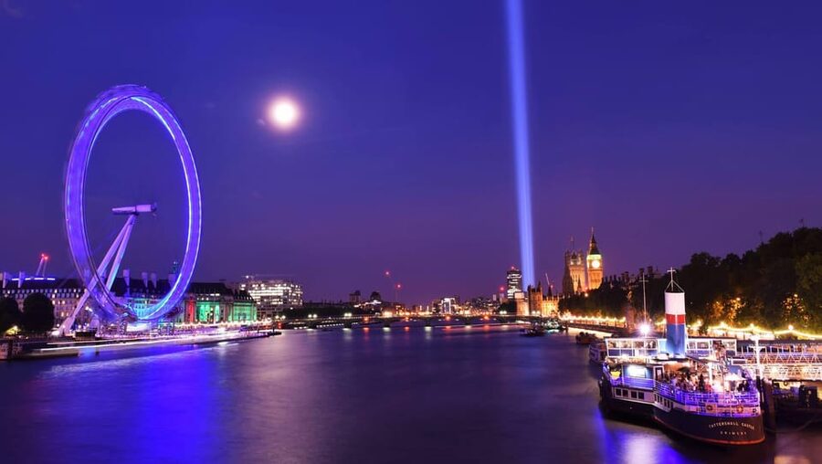 London: Boat Show Comedy Club New Material Night - Staying aboard after the final act