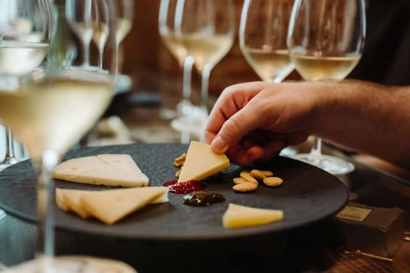 London: Borough Market Food Tour with Local Guide - Who should book this London food walk?