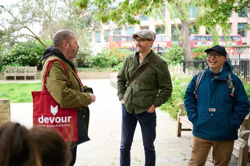 London: Borough Market Food Tour with Local Guide - Crossing into the City of London