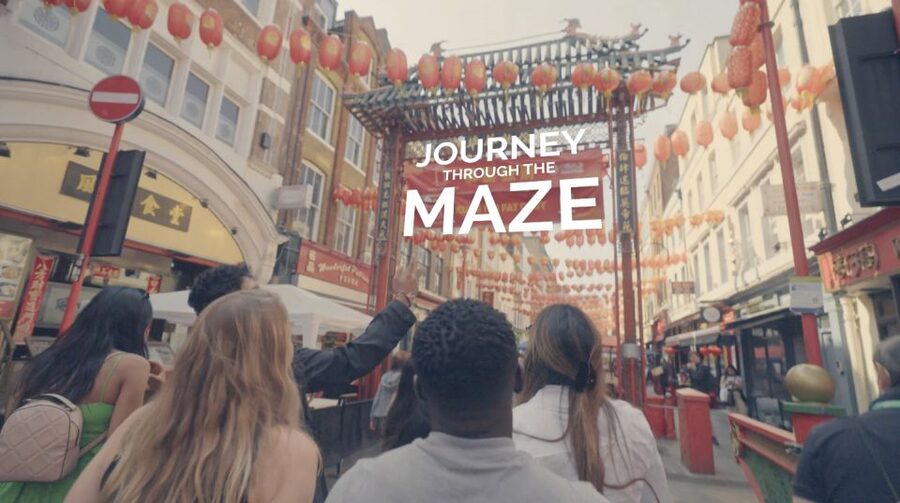 London: British Food Treasure Hunt With Gourmaze - The food trail: treat, pub lunch, and dessert