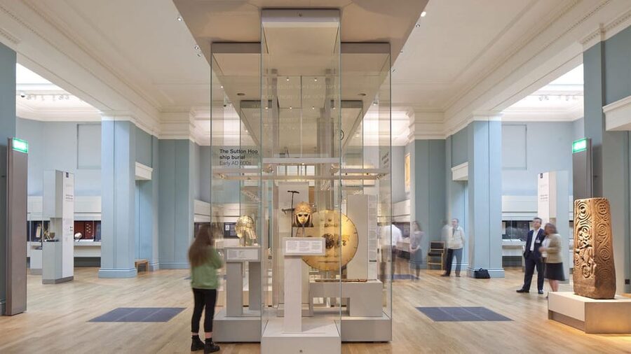 London: British Museum Guided Tour with Free Entrance Ticket - Ramses II, power carved in stone