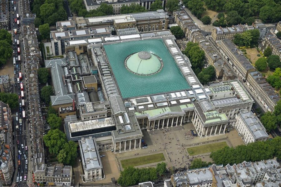 London: British Museum Guided Tour with Free Entrance Ticket - Meeting your guide after security
