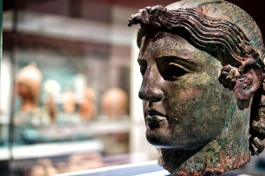London: British Museum Private Tour for Kids & Families - The Lewis Chessmen and the power of a good story