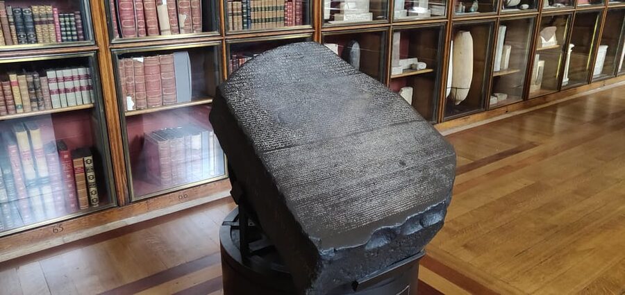 London: British Museum Tour with Archaeologist Guide - Key points at a glance
