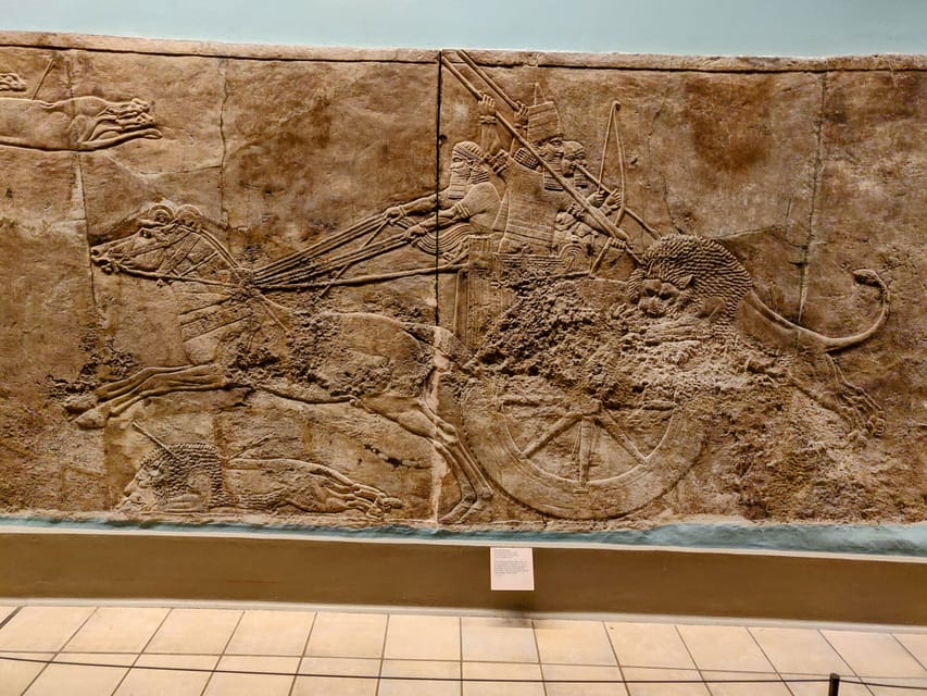 London: British Museum Tour with Archaeologist Guide - Aztec treasures and the Moai of Easter Island