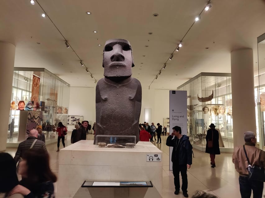 London: British Museum Tour with Archaeologist Guide - The guide’s storytelling style and group experience