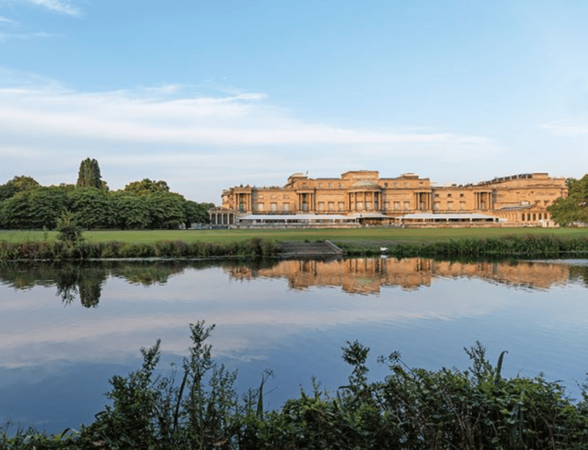 London: Buckingham Palace and Royal London Walking Tour - Why this tour works for a first royal London day