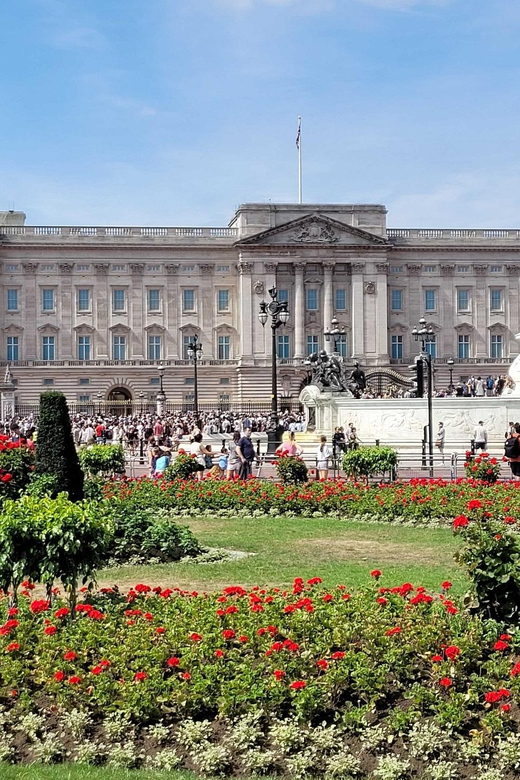 London: Buckingham Palace State Rooms & Royal Walking Tour - Starting at the Queen Victoria Memorial
