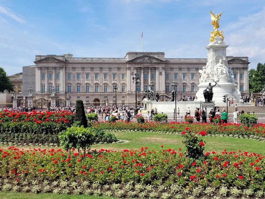 London: Buckingham Palace State Rooms & Royal Walking Tour - The White Drawing Room and Throne Room