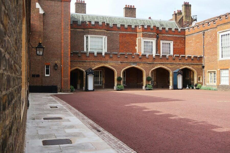 London: Buckingham Palace State Rooms & Royal Walking Tour - Is $93 a fair price?