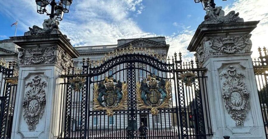 London: Buckingham Palace & Westminster Guided Walking Tour - The Mall, London’s ceremonial spine