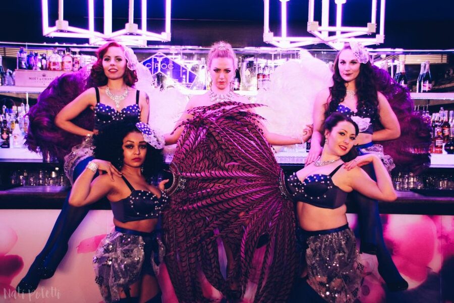 London: Burlesque Cabaret Show in the West End - Why the dress code matters here